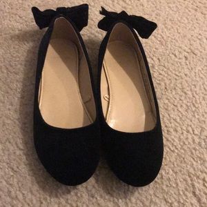 Dress shoes velvet